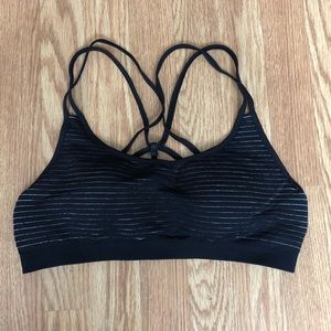 Fabletics Strappy Sports Bra w/silver pinstripes
